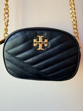 Tory Burch Black Kira Chevron Camera Bag – Leather – Excellent Condition